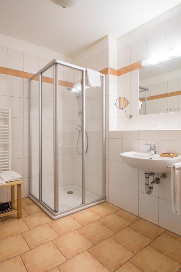 Waldbothgut Villa Linz Bagian luar foto