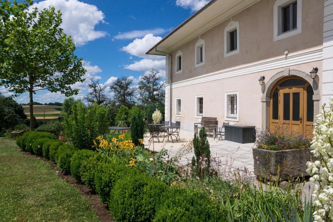 Waldbothgut Villa Linz Bagian luar foto
